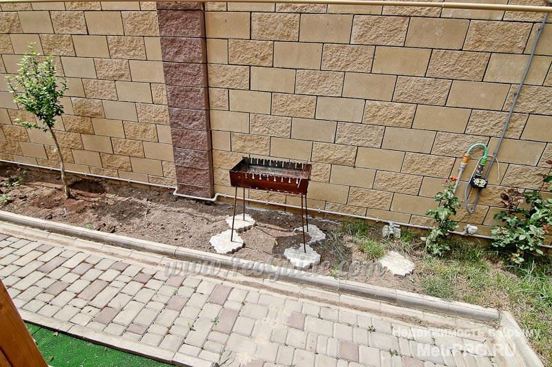 Для отдыха в одном из лучших районов Феодосии, предлагаем 2-х комнатный частный дом Люкс.    В доме имеется две... - 10
