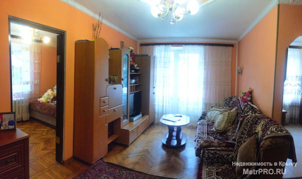Продажа 2 к.кв в центре Ялты, по ул.Московская р-н остановки «Октябрь».  Общая площадь квартиры 44,9 м2, комнаты 18 и... - 4