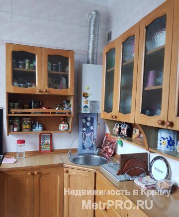 Площадь квартиры по плану 61м2+10м2(примерно, может больше по факту) две лоджии.Очень ухоженная квартира ,хороший... - 2