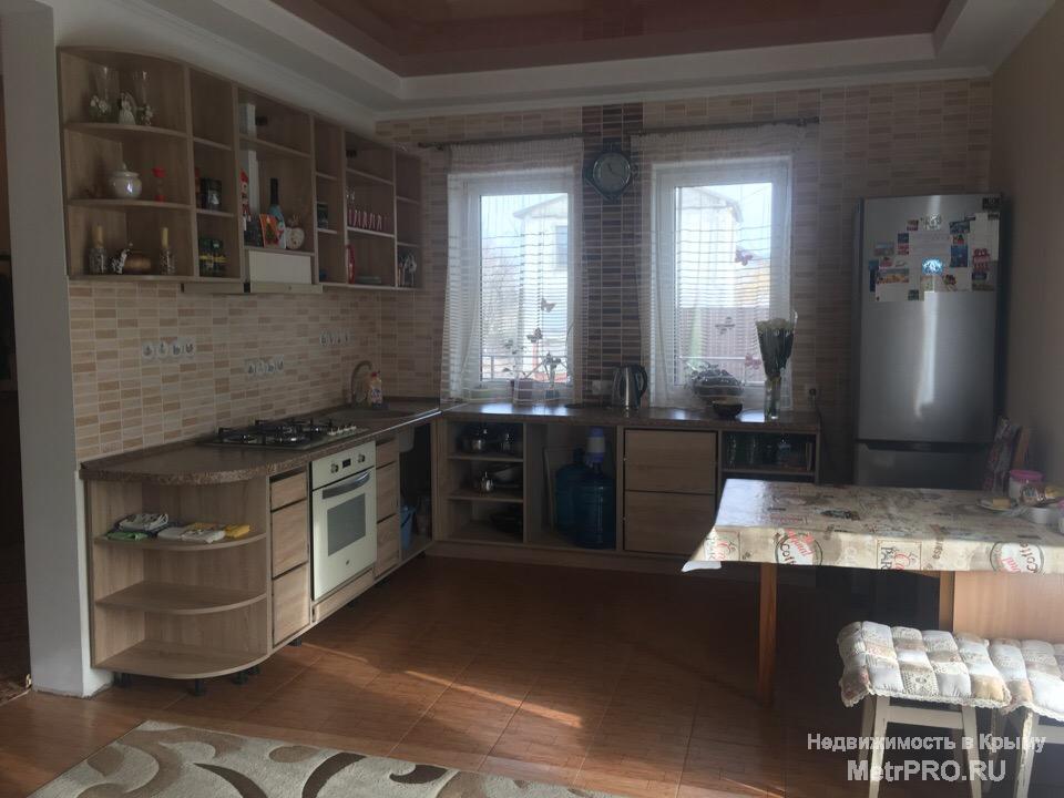 Продам теплый, уютный дом в районе Ялтинского кольца. Дом расположен в 5 минутах езды от рынка 5 километр, в 15... - 9