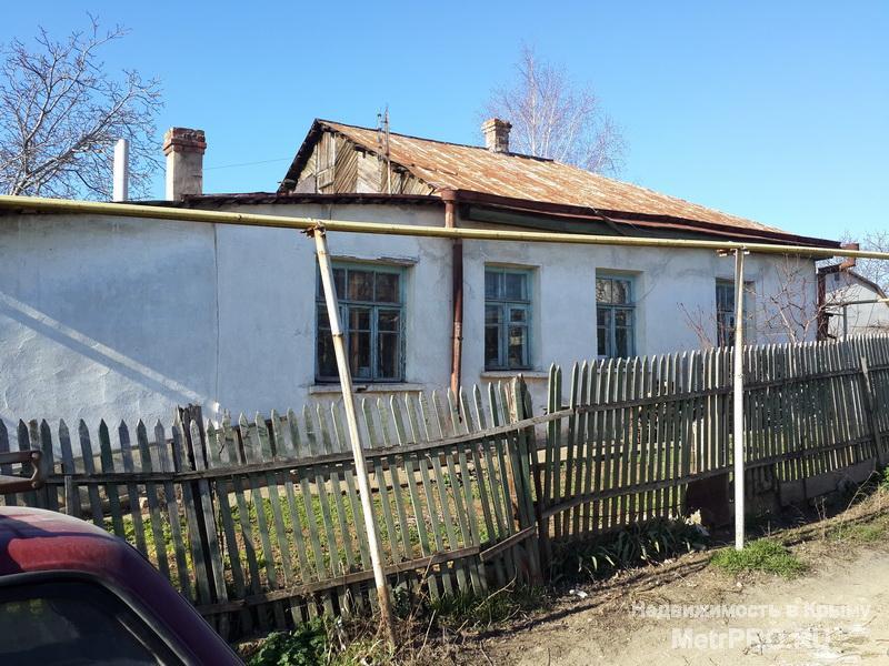Продам недорого! 1/2 ЖИЛОГО дома на Северной стороне Севастополя, на улице Аллы Оношко.  ИЖС, есть прописка и адрес....