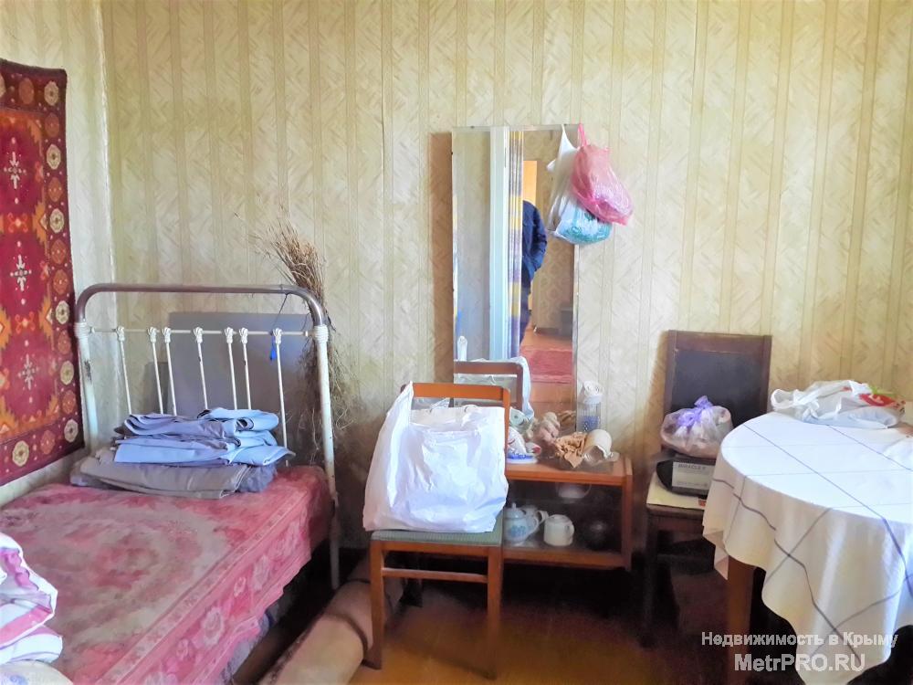 Продам недорого! 1/2 ЖИЛОГО дома на Северной стороне Севастополя, на улице Аллы Оношко.  ИЖС, есть прописка и адрес.... - 4