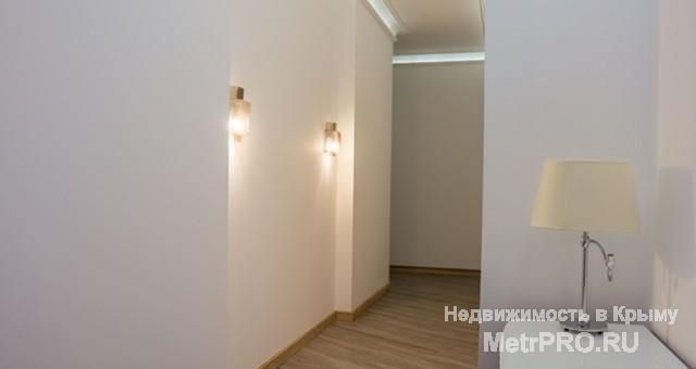 Предлагается к продаже трехкомнатная квартира в ЖК премиум класса Опера прима. Комплекс расположен в Ялте, на самом... - 17