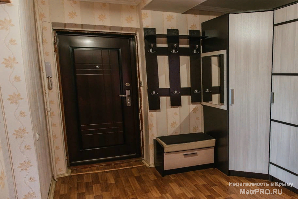 СРОЧНО ПРОДАМ! Квартира находиться в удобном спальном районе. Рядом две школы, детский сад в пяти минутах ходьбы.... - 2