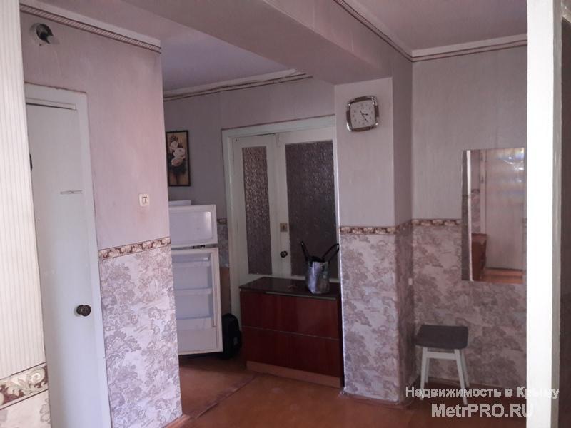 Сдам 2 комнаты в 3кк (одна закрыта) на улице Адмирала Юмашева, Состояние простое, Всё есть. Подробности по телефону. - 1
