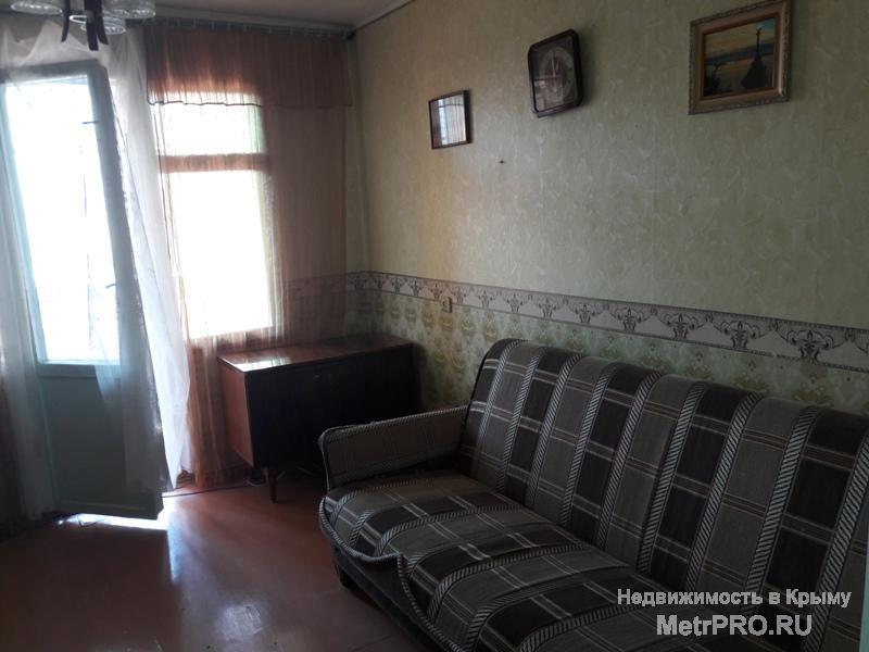 Сдам 2 комнаты в 3кк (одна закрыта) на улице Адмирала Юмашева, Состояние простое, Всё есть. Подробности по телефону. - 2