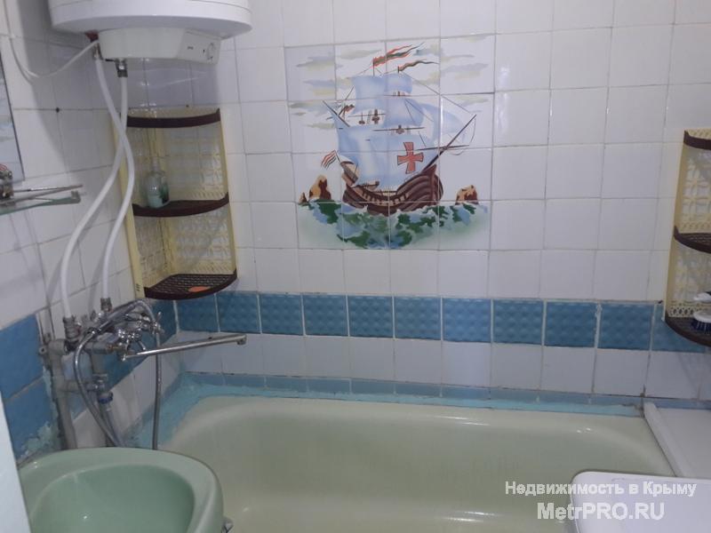Сдам 2 комнаты в 3кк (одна закрыта) на улице Адмирала Юмашева, Состояние простое, Всё есть. Подробности по телефону. - 8
