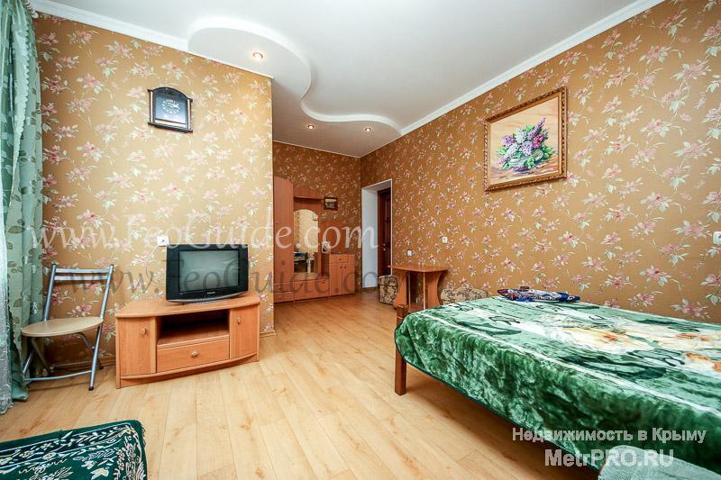 Для отдыха в центре Феодосии, предлагаем отдельный 3-х комнатный дом Люкс со всеми удобствами. Дом расположен в 7... - 3