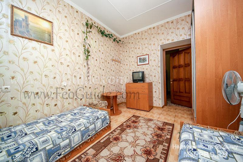 Для отдыха в центре Феодосии, предлагаем отдельный 3-х комнатный дом Люкс со всеми удобствами. Дом расположен в 7... - 8