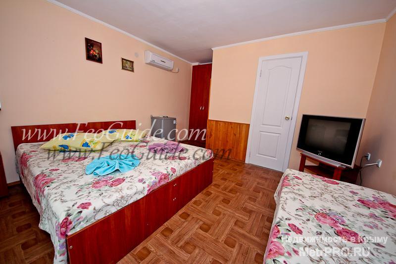 В одном из лучших районов Феодосии предлагаем отдых в  2-х и 3-х местных номерах в частном секторе Феодосии.... - 2