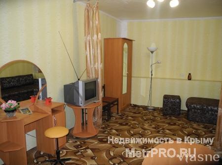 Приглашаем в  Феодосию отдохнуть у Нели!     В историческом центре,  10 мин. неспешно от моря просторная  однокомн.... - 9