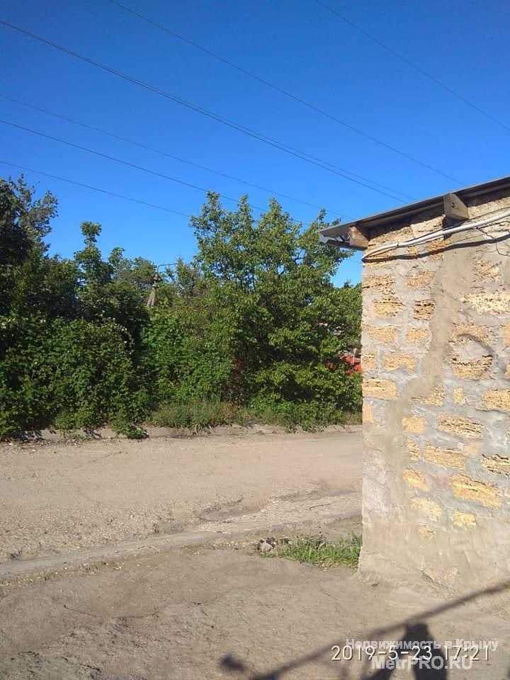 Продается два спаренных гаража под СТО или придорожный бизнес.    Гаражи расположены на территории гаражного... - 1
