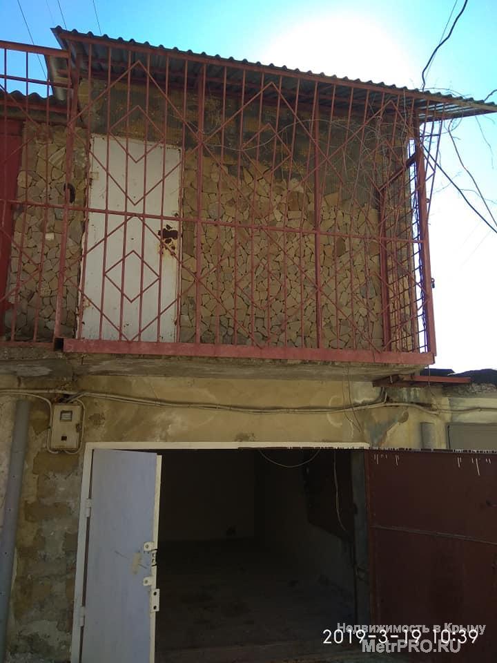 Продается гараж + жилая комната.    Гараж расположен в гаражном кооперативе. Первый уровень для вашей машины. Второй...
