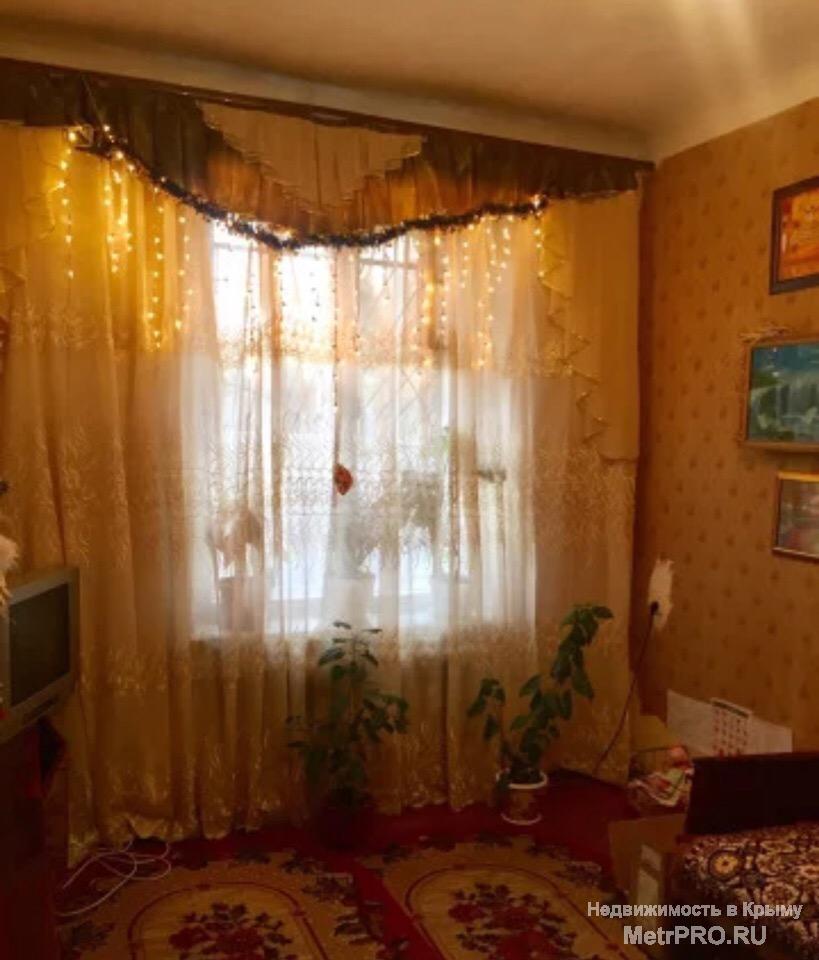 В продаже 2-комнатная около центра, улица Кожанова. Квартира под ремонт. Первый высокий этаж, на окнах решетки.... - 5