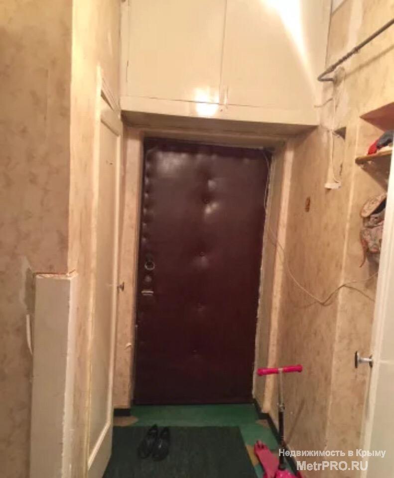 В продаже 2-комнатная около центра, улица Кожанова. Квартира под ремонт. Первый высокий этаж, на окнах решетки.... - 6