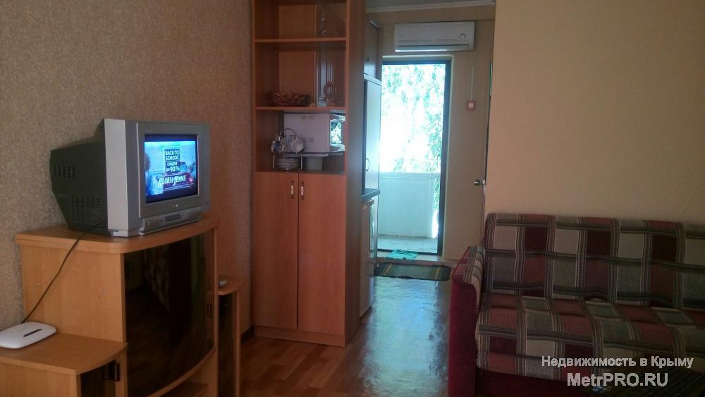 Друзья! Приглашаю отдохнуть в нашем личном номере в Крыму,в городе-герое Севастополе, на самом берегу Черного моря, в... - 24