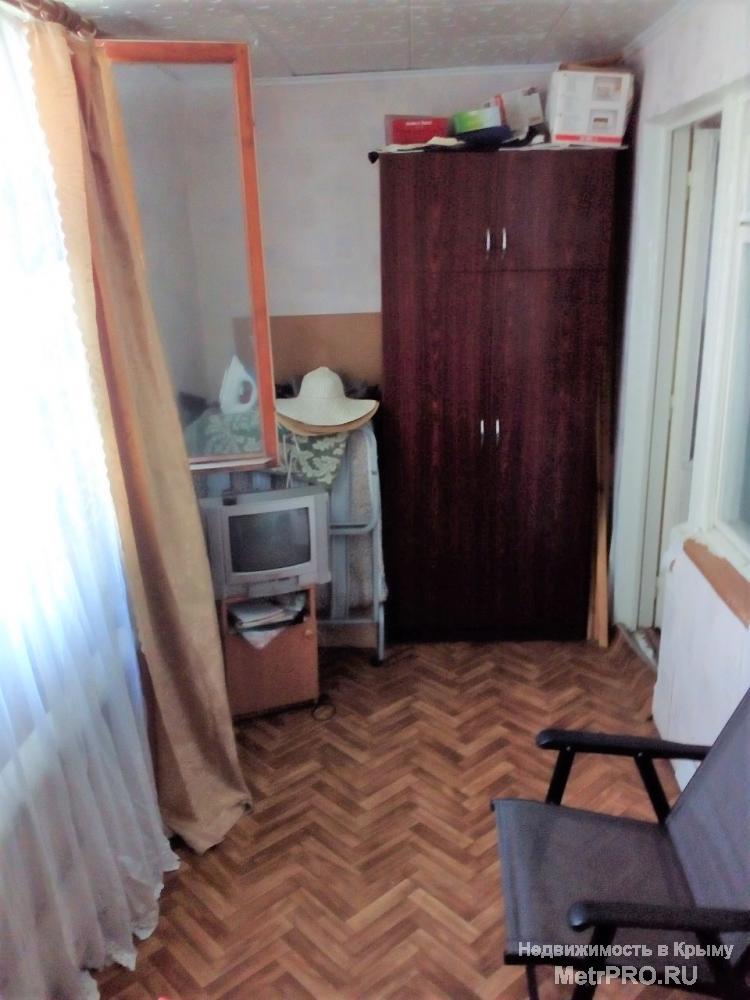 Продаю квартиру г.Алушта, ул.Ялтинская   Общая площадь 36.2 кв.м   Расположена на 1 этаже 5 этажного дома.  Квартира... - 3