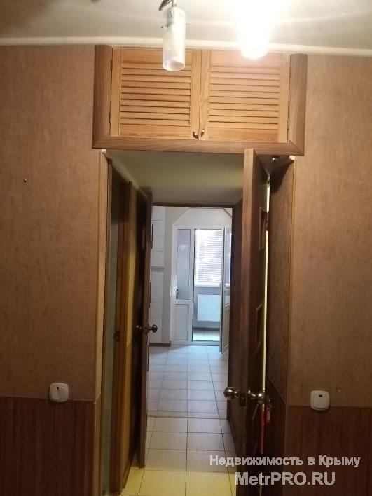 Предложение от собственника , без комиссии  для покупателя !!! Продаётся 3-к квартира в пгт. Молодёжное на первом... - 5