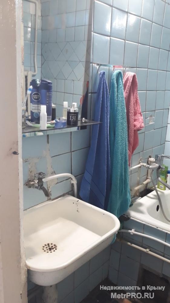 Продаётся дом по ул Артезианская 3-х комнатный ,две комнаты раздельные одна смежная , туалет смежный .Собственник... - 2