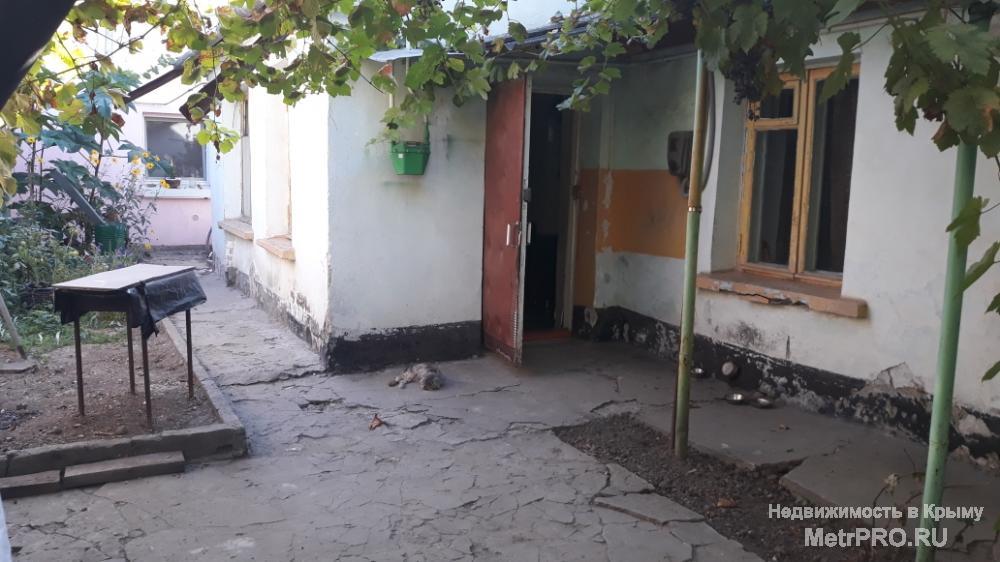 Продаётся дом по ул Артезианская 3-х комнатный ,две комнаты раздельные одна смежная , туалет смежный .Собственник... - 13