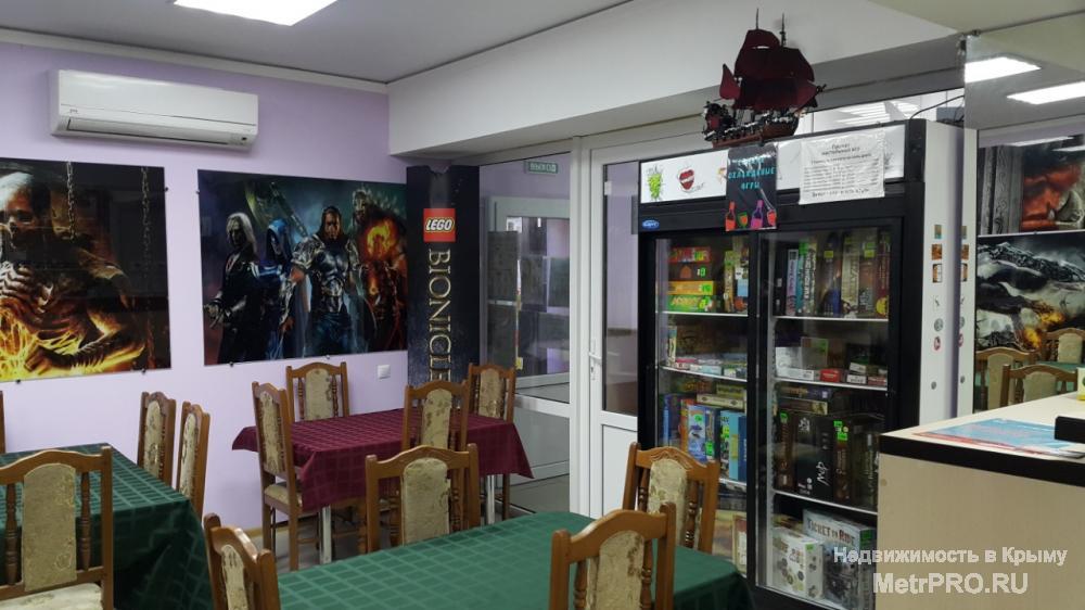 Продается нежилое помещение, площадью 135,6 кв. м. В данный момент  - действующий магазин, парикмахерская, офис.... - 3