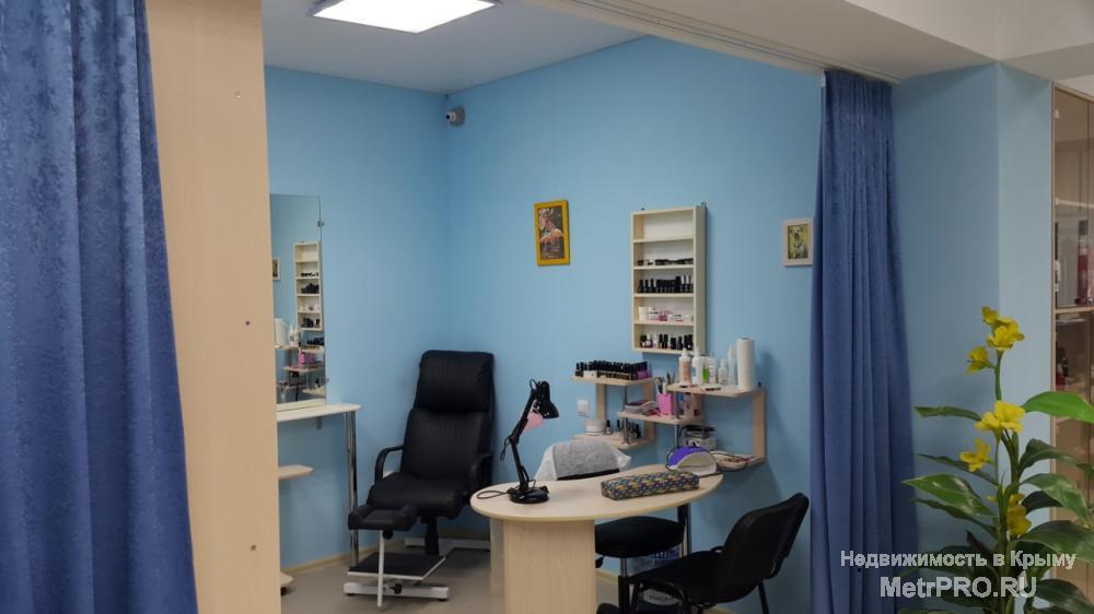 Продается нежилое помещение, площадью 135,6 кв. м. В данный момент  - действующий магазин, парикмахерская, офис.... - 7
