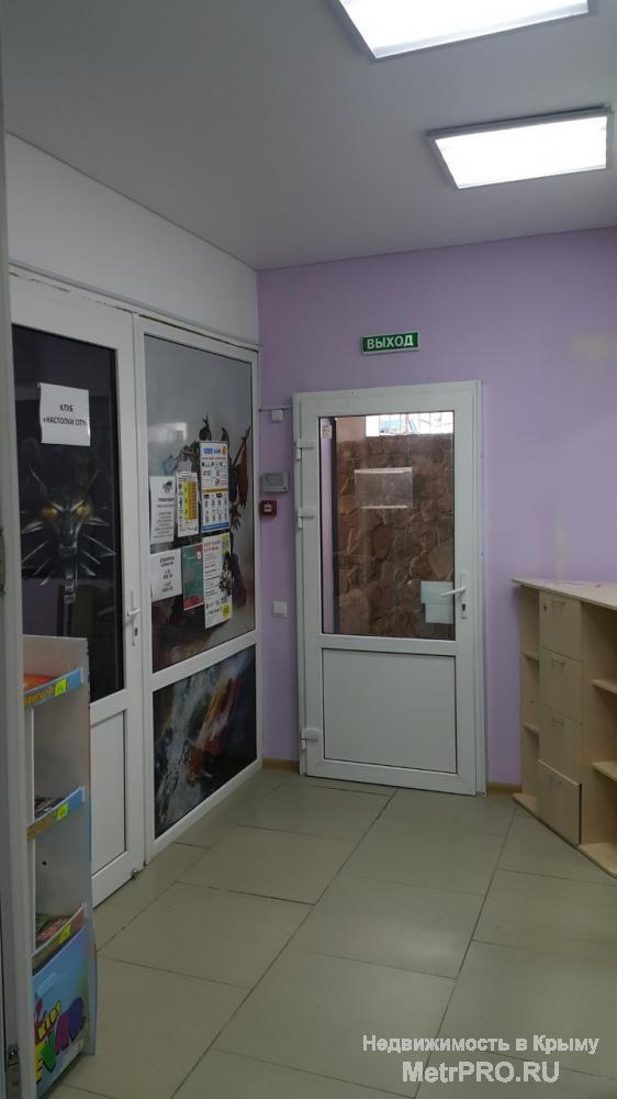 Продается нежилое помещение, площадью 135,6 кв. м. В данный момент  - действующий магазин, парикмахерская, офис.... - 9