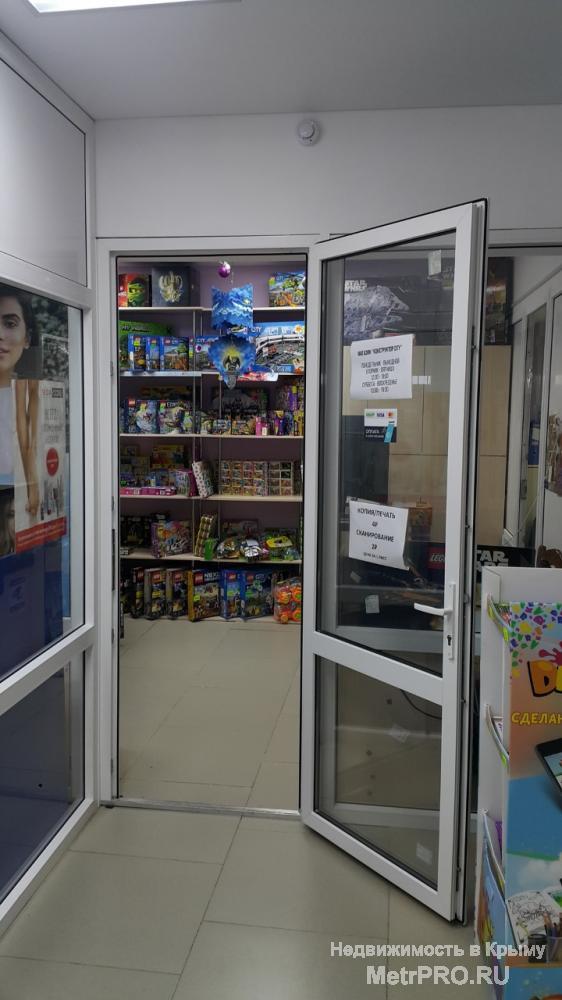 Продается нежилое помещение, площадью 135,6 кв. м. В данный момент  - действующий магазин, парикмахерская, офис.... - 10