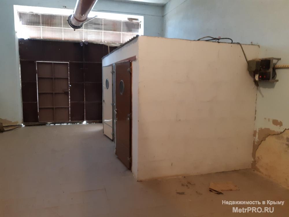 Продается птицефабрика в селе Чистеньком, 3 км от Симферополя, 2 км от новой объездной дороги. Специализация:...