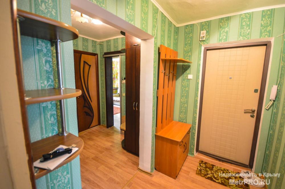 Продам отличную трёхкомнатную квартиру в одном из самых востребованных, развитых микрорайонов Севастополя.  Идеальна... - 9