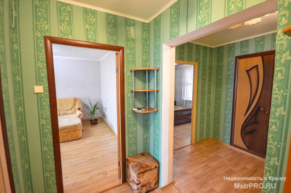 Продам отличную трёхкомнатную квартиру в одном из самых востребованных, развитых микрорайонов Севастополя.  Идеальна... - 13