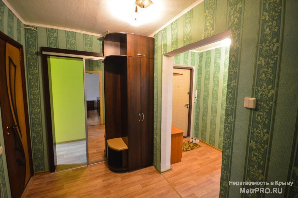 Продам отличную трёхкомнатную квартиру в одном из самых востребованных, развитых микрорайонов Севастополя.  Идеальна... - 15