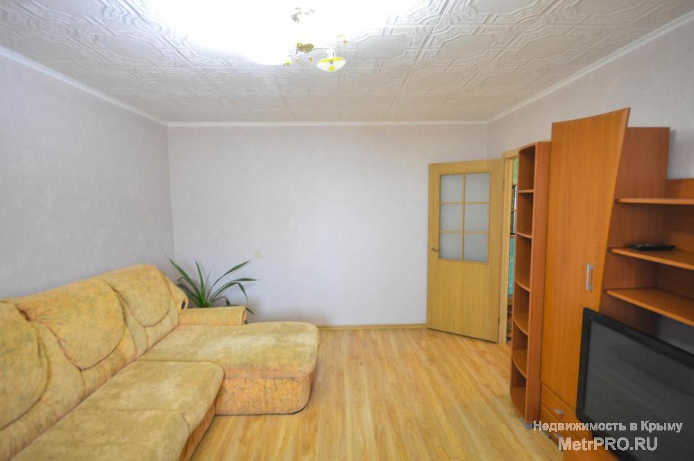 Продам отличную трёхкомнатную квартиру в одном из самых востребованных, развитых микрорайонов Севастополя.  Идеальна... - 19