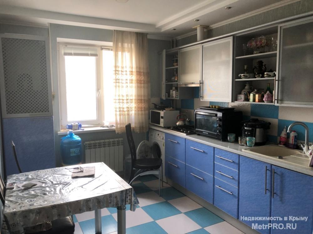 Код объекта 11391367.    Продаю трёхкомнатную квартиру 70.7/40.9/11.2 кв. м на четвёртом этаже пятиэтажного дома по... - 10