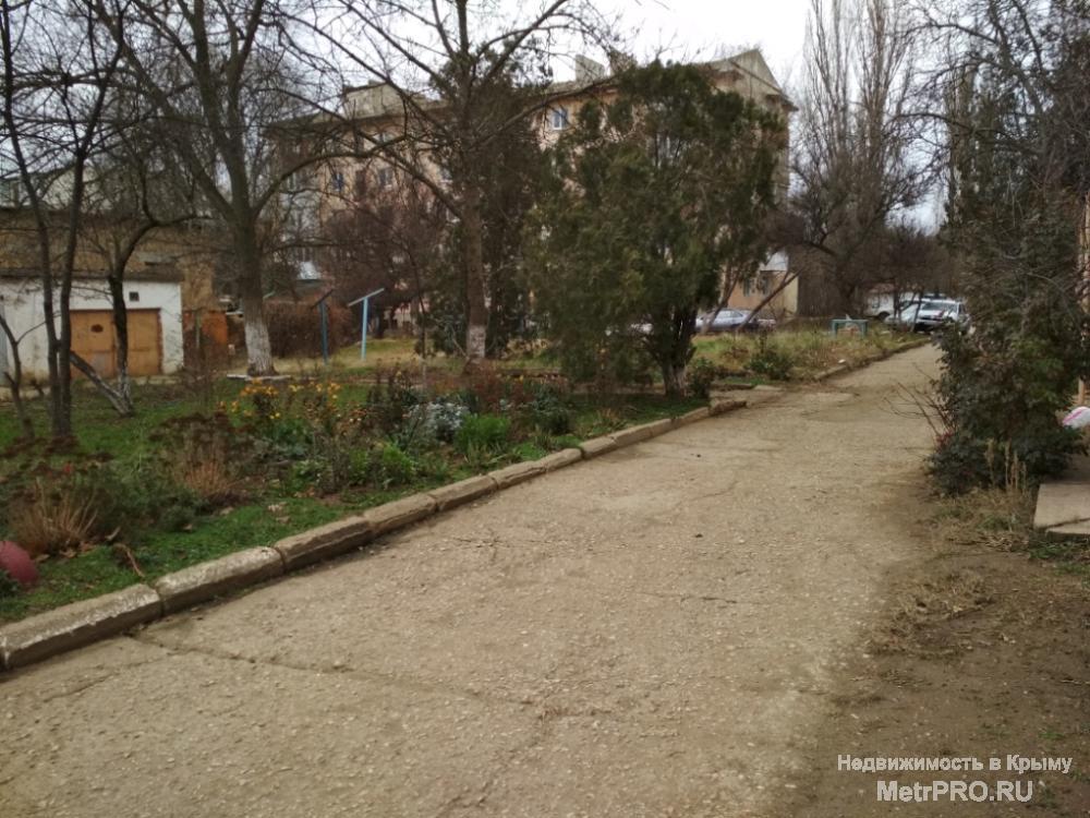 Код объекта 11391512.    Продаётся трёхкомнатная квартира 64/45.8/5.2 кв. м на третьем этаже пятиэтажного блочного... - 4