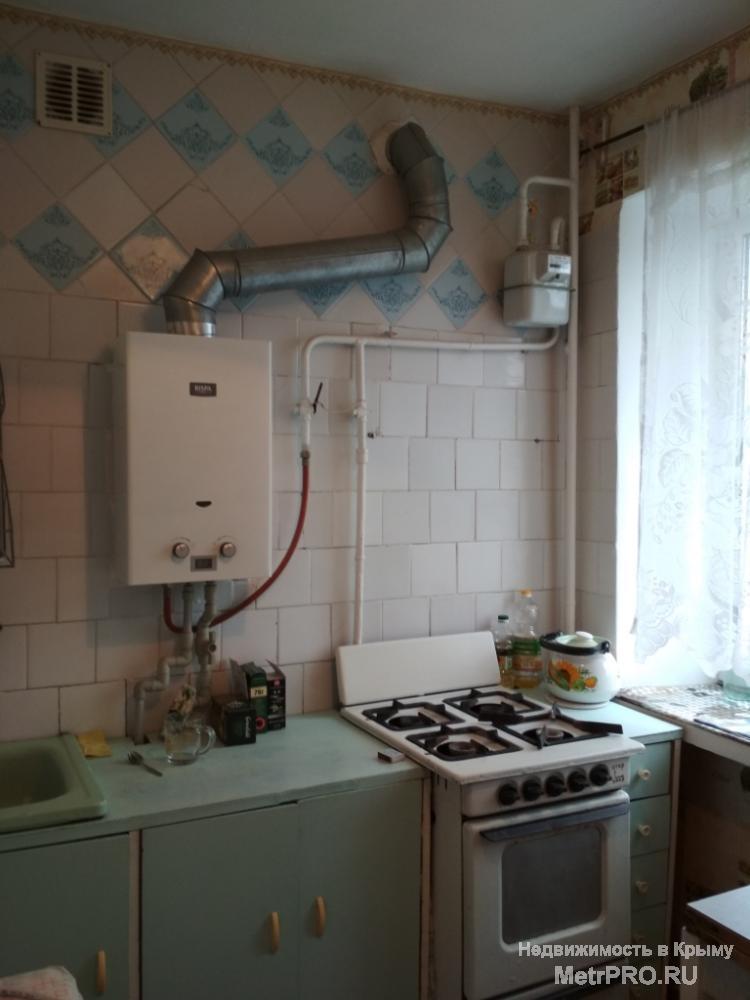 Код объекта 11391512.    Продаётся трёхкомнатная квартира 64/45.8/5.2 кв. м на третьем этаже пятиэтажного блочного... - 9