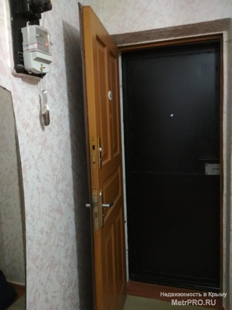 Код объекта 11391512.    Продаётся трёхкомнатная квартира 64/45.8/5.2 кв. м на третьем этаже пятиэтажного блочного... - 12
