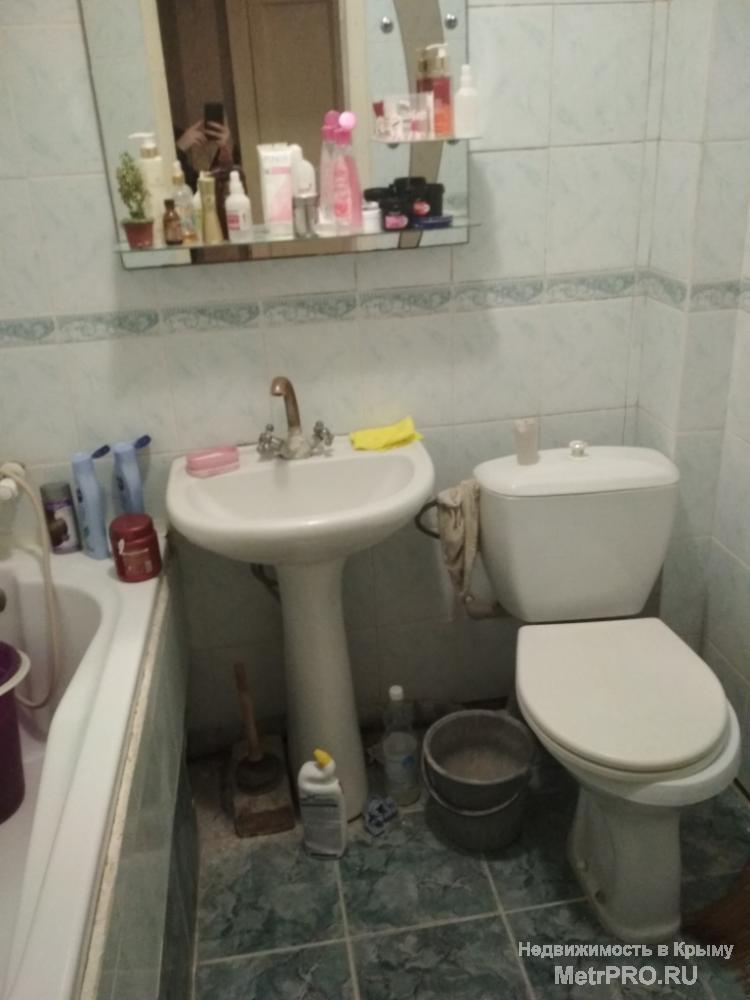 Код объекта 11391509.    Продаётся двухкомнатная квартира 50.9/35.2/6.1 кв. м на втором этаже двухэтажного блочного... - 3