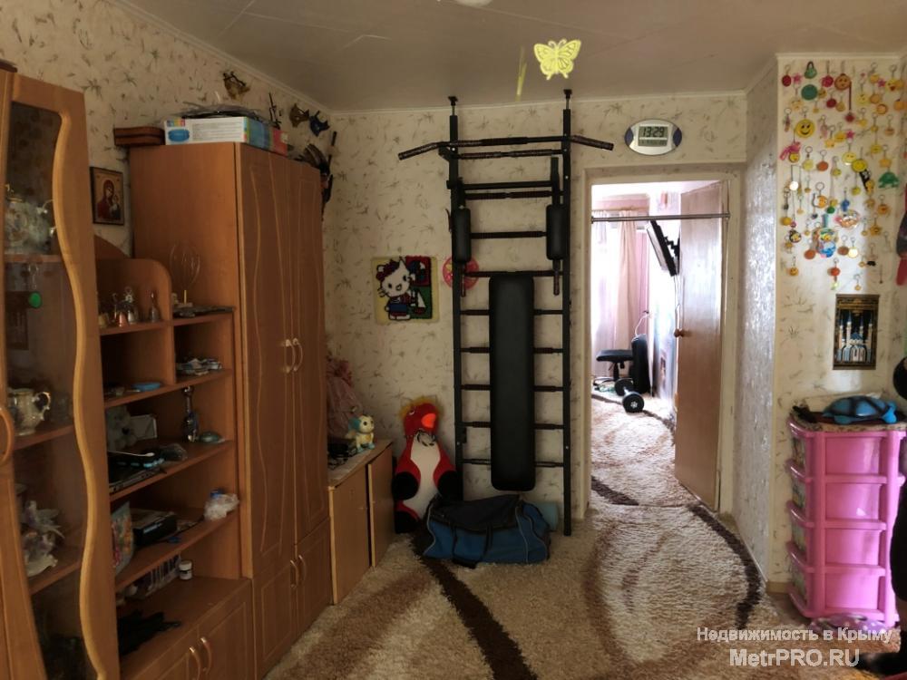 Код объекта 11391379.    Продаю двухкомнатную квартиру 45.1/31/6 кв. м на четвёртом этаже пятиэтажного блочного дома...