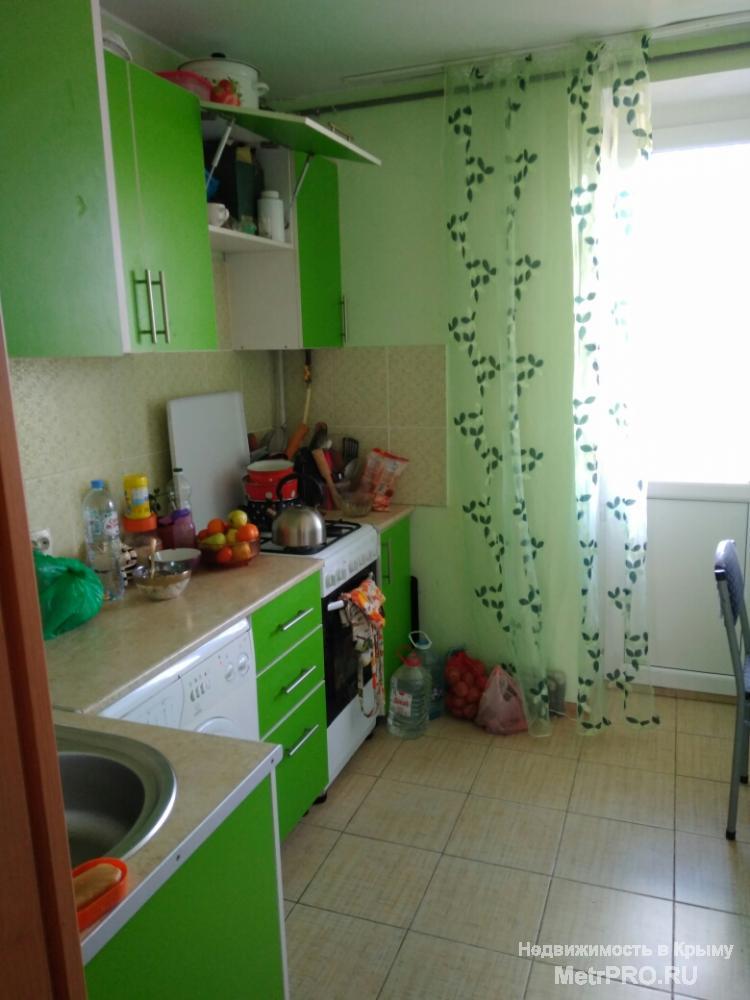 Код  объекта 11391389.    Продаю двухкомнатную квартиру 54/33/10 кв. м на пятом этаже пятиэтажного блочного дома по...