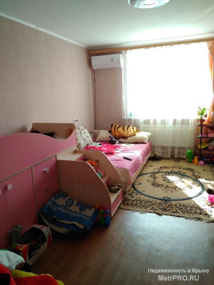 Код  объекта 11391389.    Продаю двухкомнатную квартиру 54/33/10 кв. м на пятом этаже пятиэтажного блочного дома по... - 2