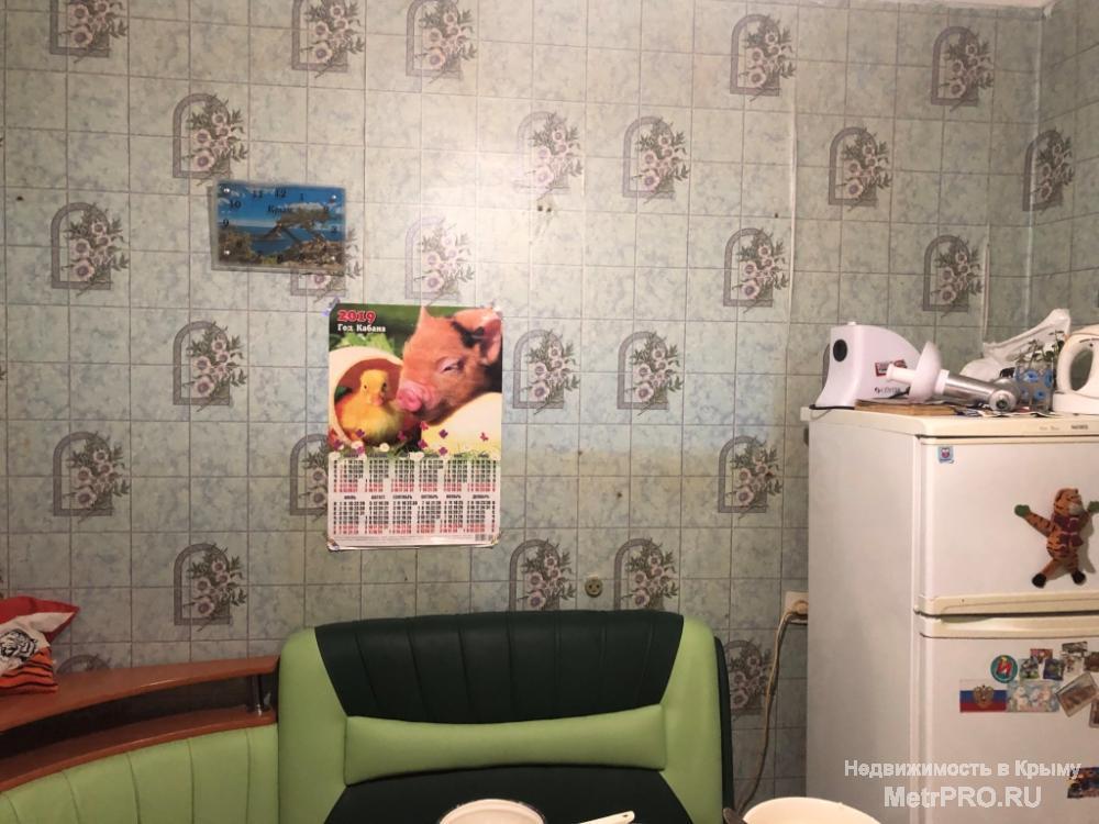 Код объекта 11391355.    Продаётся трёхкомнатная квартира 66/39/9 кв. м на третьем этаже пятиэтажного блочного дома... - 7