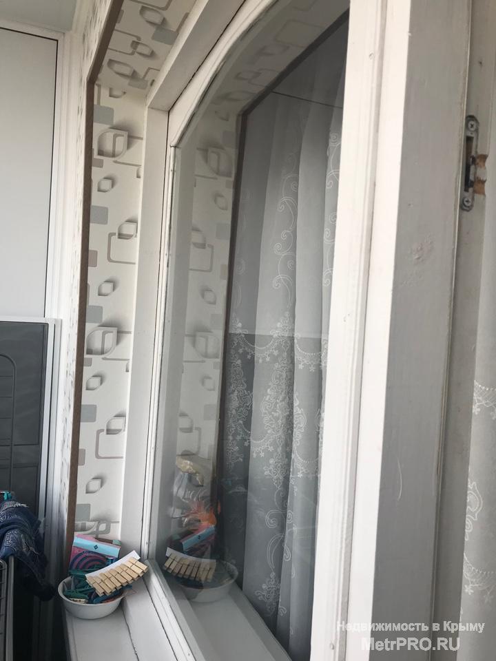 Код объекта 11391338.    Продаётся двухкомнатная квартира 45/27.7/5.8 кв. м на втором этаже четырёхэтажного блочного... - 12