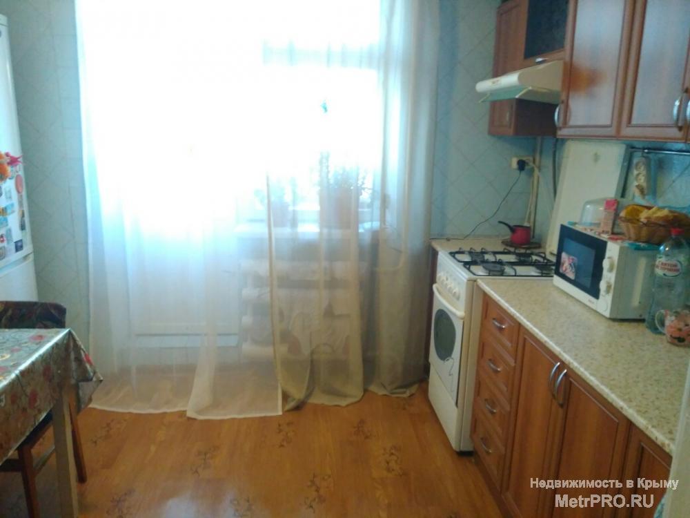 Код объекта 11391336.    Продаю трёхкомнатную квартиру 64/42/8 кв. м на четвёртом этаже пятиэтажного блочного дома по...