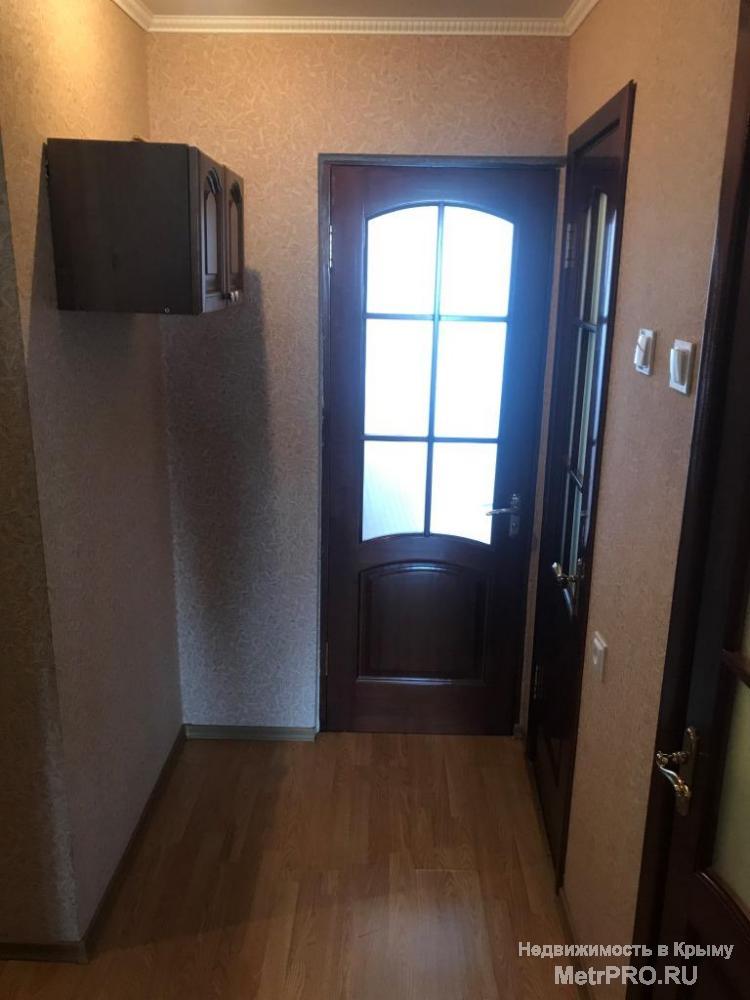 Код объекта 11391324.    Продам двухкомнатную квартиру 50.1/27.7/8.4 кв. м на пятом этаже пятиэтажного блочного дома... - 6