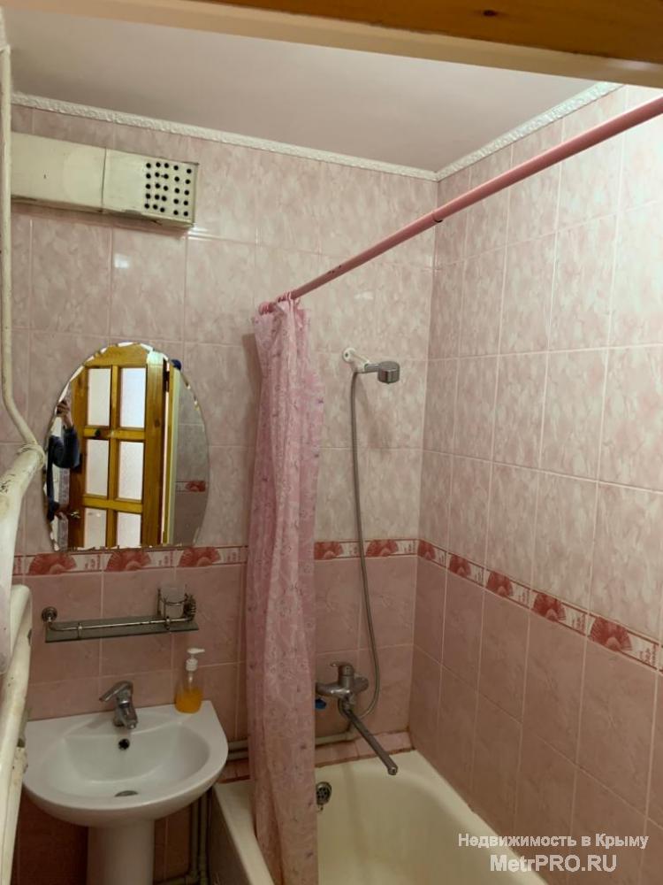 Код объекта 11391388.    Продам двухкомнатную квартиру 44/25.4/5.6 кв. м на третьем этаже пятиэтажного блочного дома... - 2