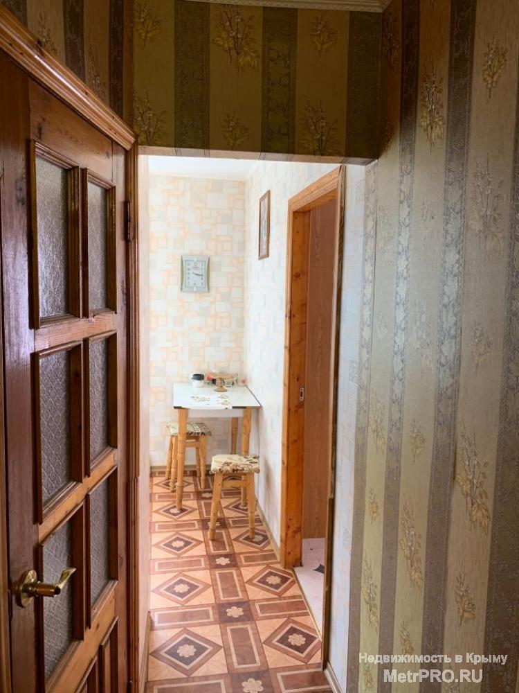 Код объекта 11391388.    Продам двухкомнатную квартиру 44/25.4/5.6 кв. м на третьем этаже пятиэтажного блочного дома... - 3