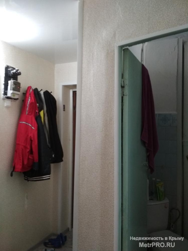 Код объекта 13903310.    Продам двухкомнатную квартиру 42.4/27.8/6.6 кв. м на третьем этаже пятиэтажного блочного... - 11