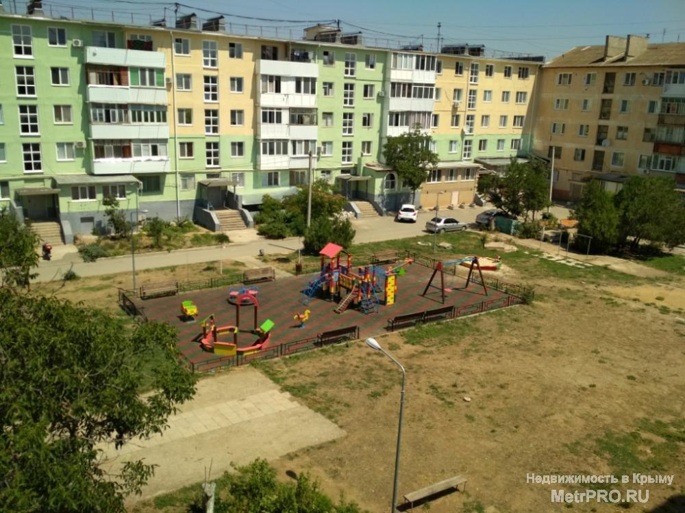 Код объекта 16051792.    Продам двухкомнатную квартиру 48.3/31.8/5.6 кв. м на четвёртом этаже пятиэтажного блочного...