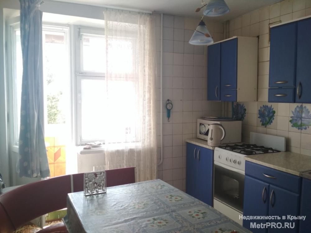 Код объекта 17381326.    Продам двухкомнатную квартиру 59.5/27.5/9 кв. м на пятом этаже девятиэтажного блочного дома... - 8